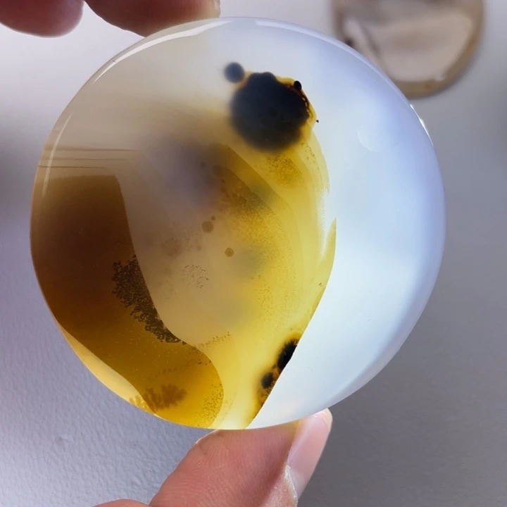 玛瑙/玉髓颈饰未镶嵌穿**空