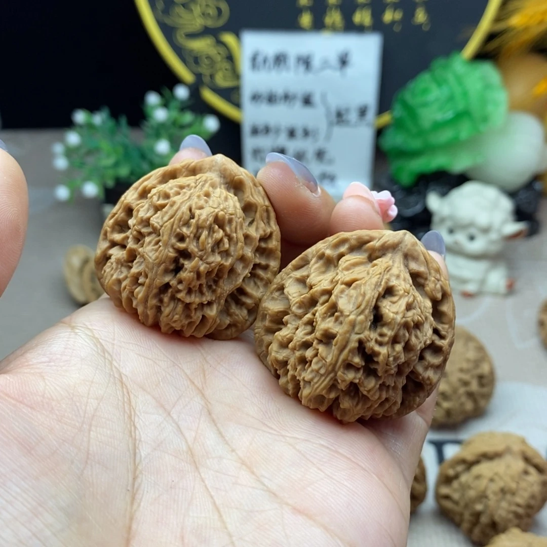 拾***光文玩核桃吊坠涿鹿