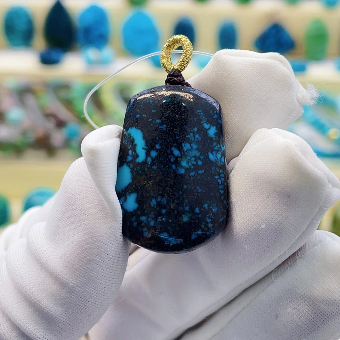 绿松石未镶嵌挂件