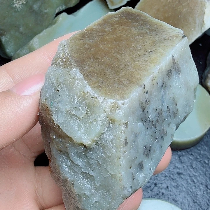 未镶嵌和田玉（糖玉）珠宝奇石
