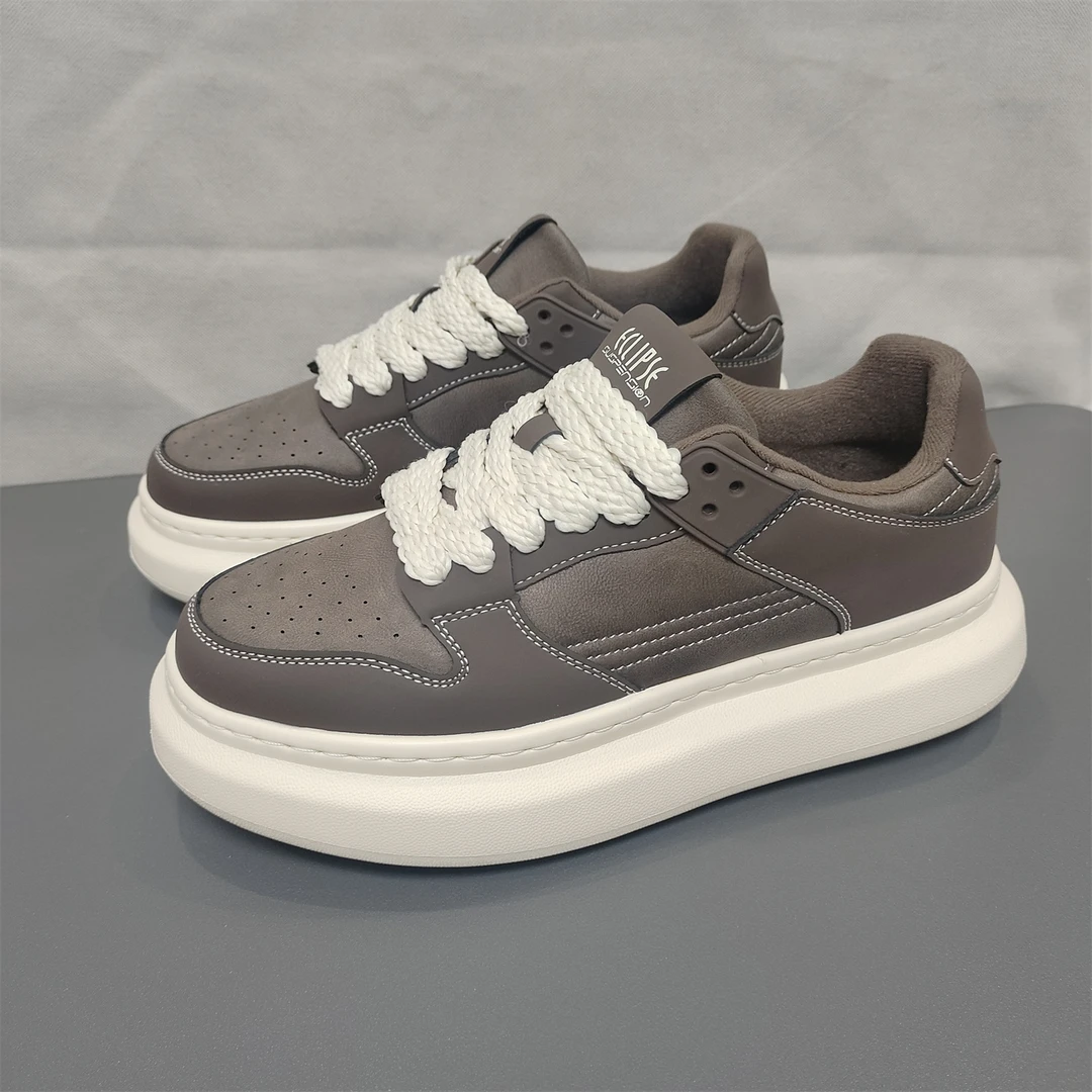 秋冬新款厚底男鞋休闲板鞋运动鞋低帮2025百搭青少年运动鞋