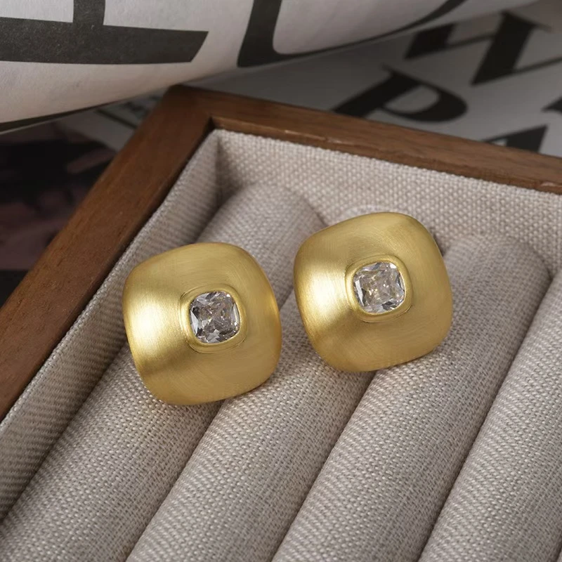 铁合金耳饰 【南油玲姐】金色新款耳环D030