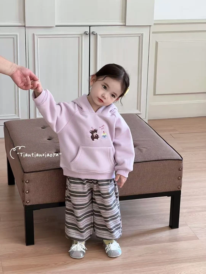 {现-货}2025秋冬加绒紫色小熊连帽卫衣条纹裤幼儿园女套装85096