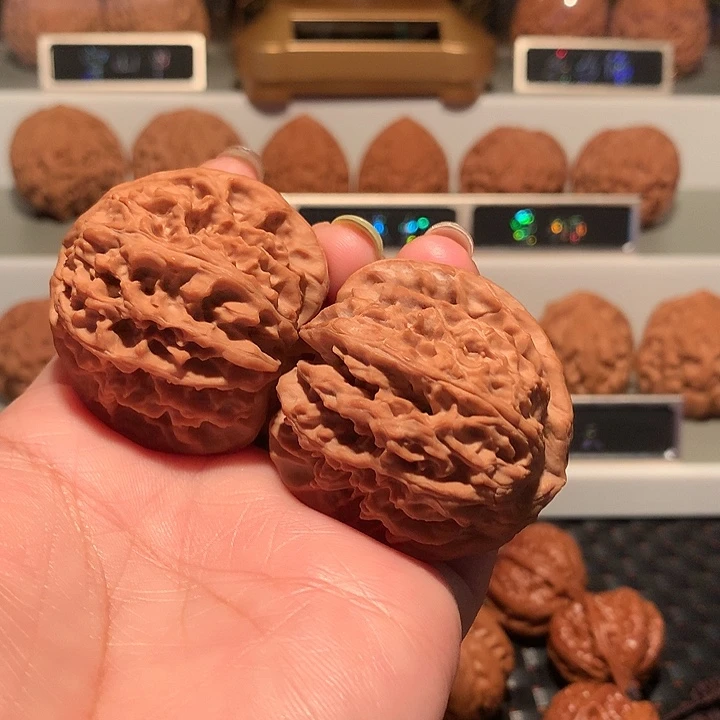 守***@文玩核桃把件野生