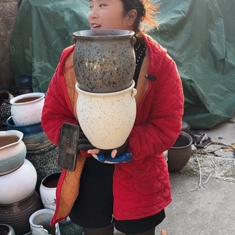 口18高20瑕疵盆子。