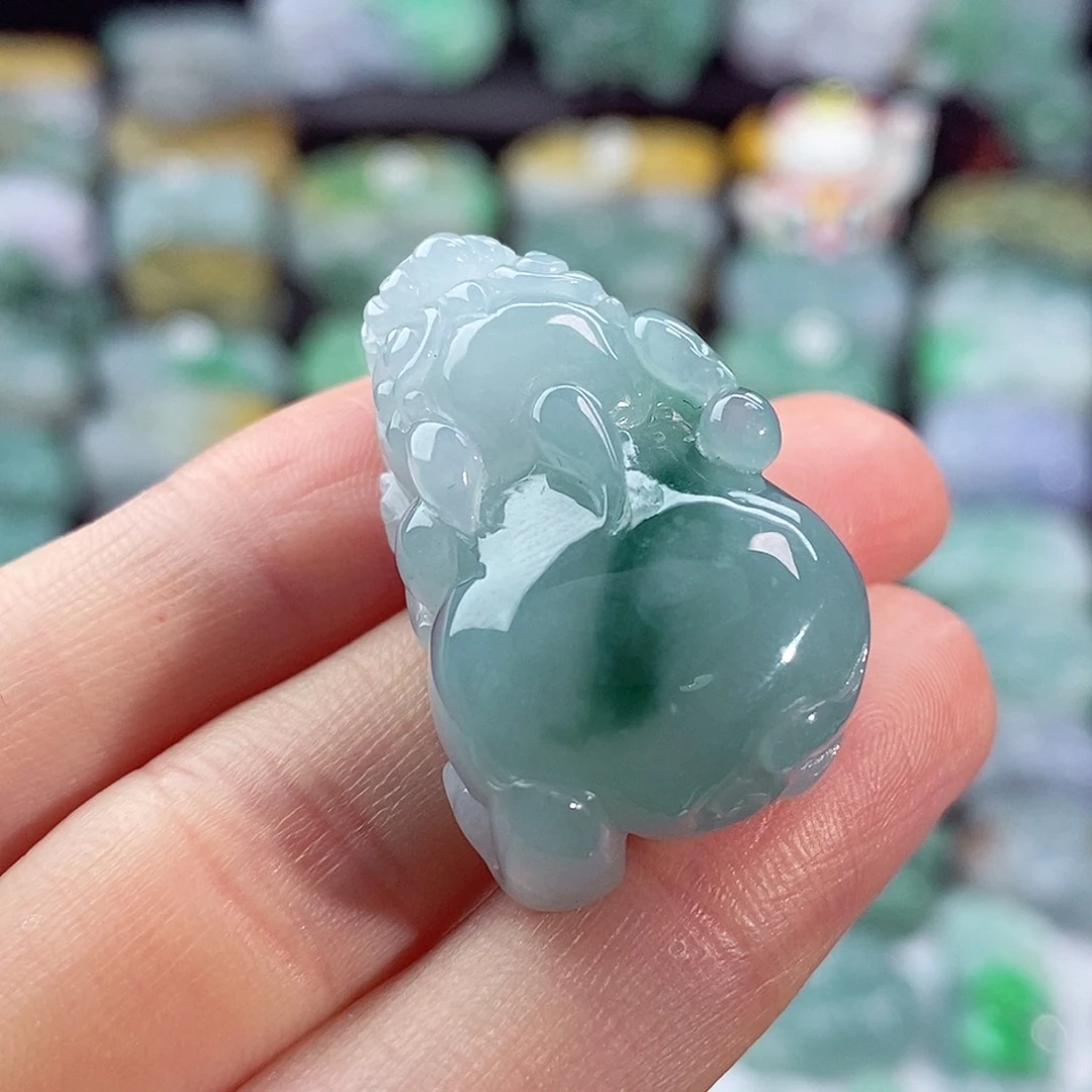 颈饰未镶嵌翡翠天然