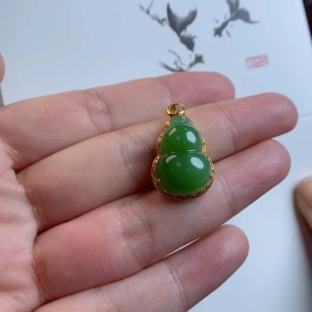 和田玉颈饰18K金镶嵌