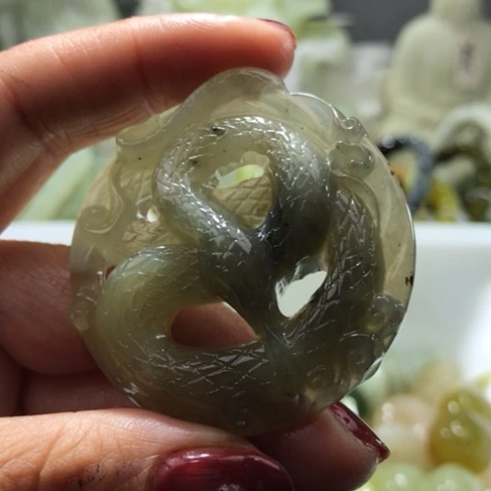 岫玉未镶嵌吊坠吊坠