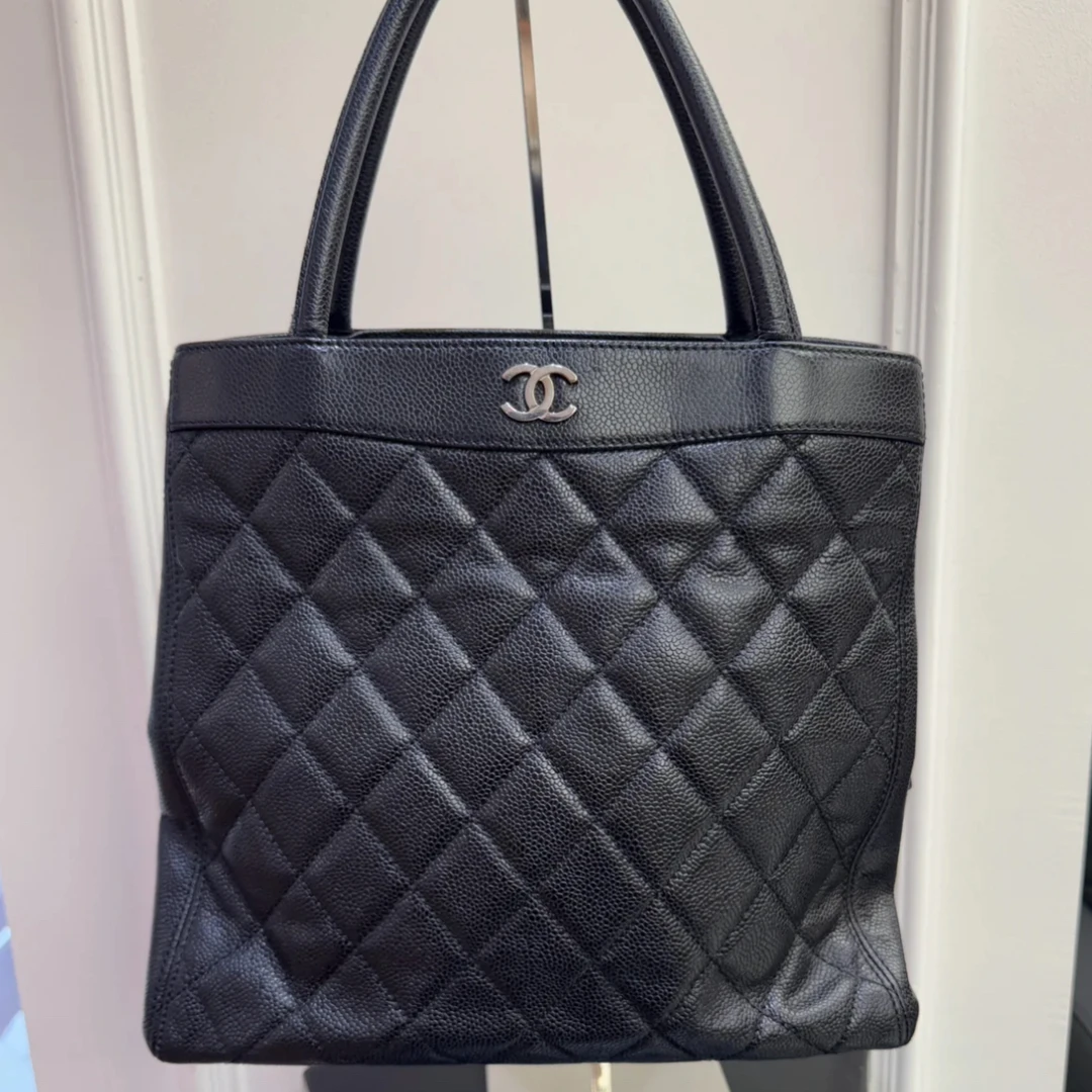 95新 Chanel/香奈儿 香奈儿 · 7088 Chanel 黑银荔枝牛手提托特包