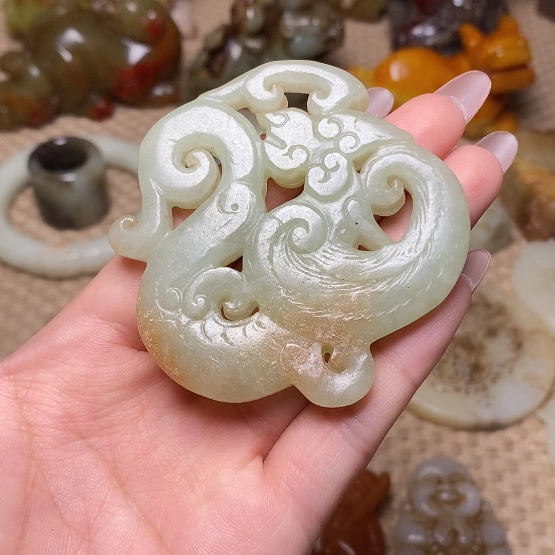 未镶嵌蛇纹石玉颈饰