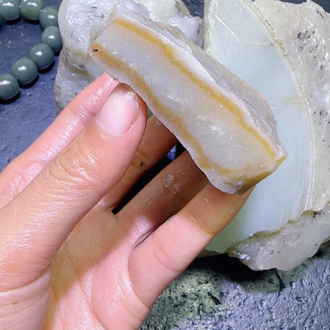 和田玉未镶嵌珠宝半成品