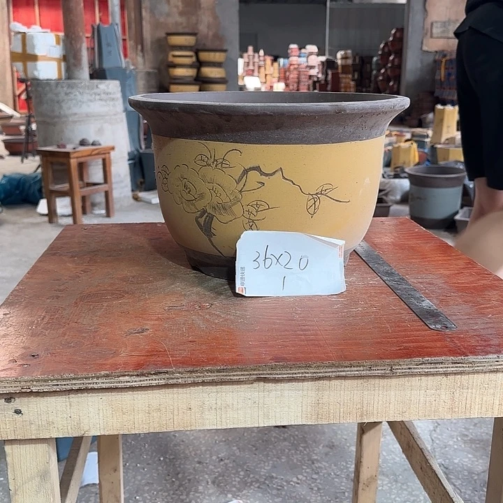 紫砂花盆紫砂花紫砂