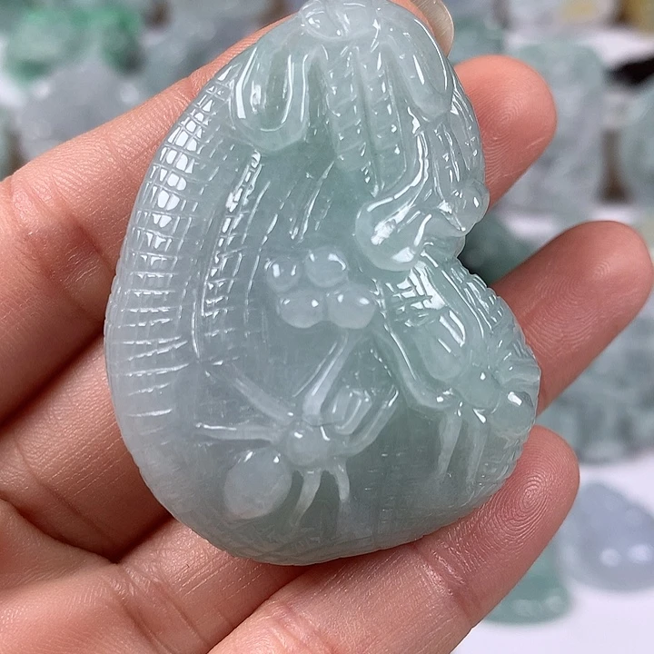 翡翠未镶嵌颈饰代代有钱两面工艺福利