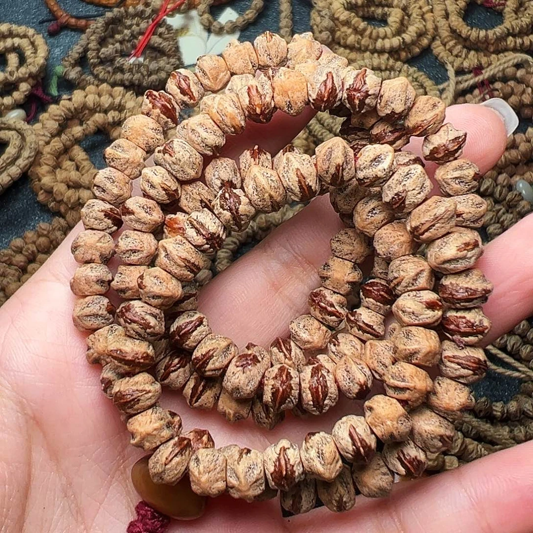 唔***借柏香籽/百香籽吊坠