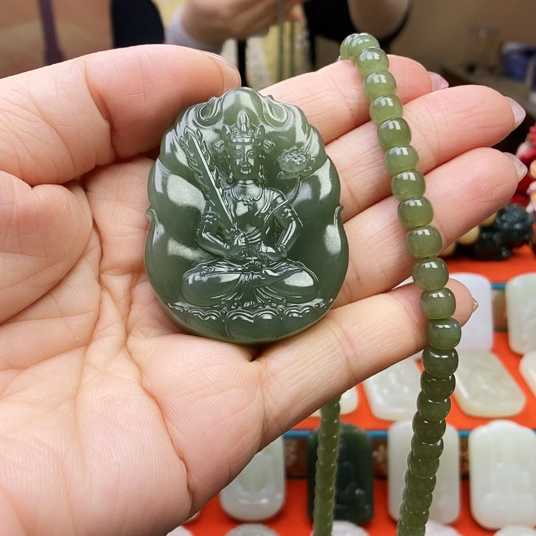 颈饰未镶嵌和田玉虎**下