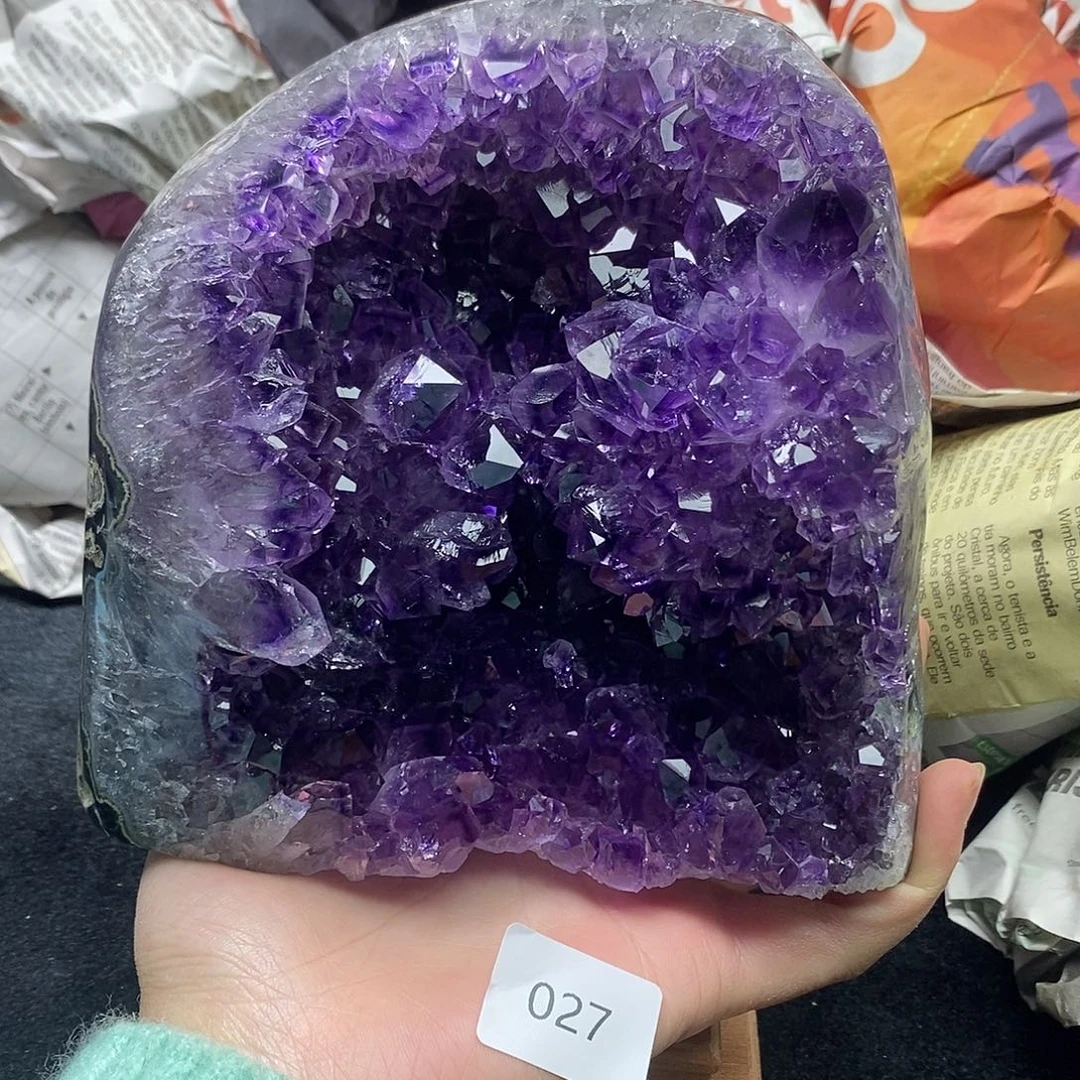 紫晶未镶嵌大型摆件（非配饰）