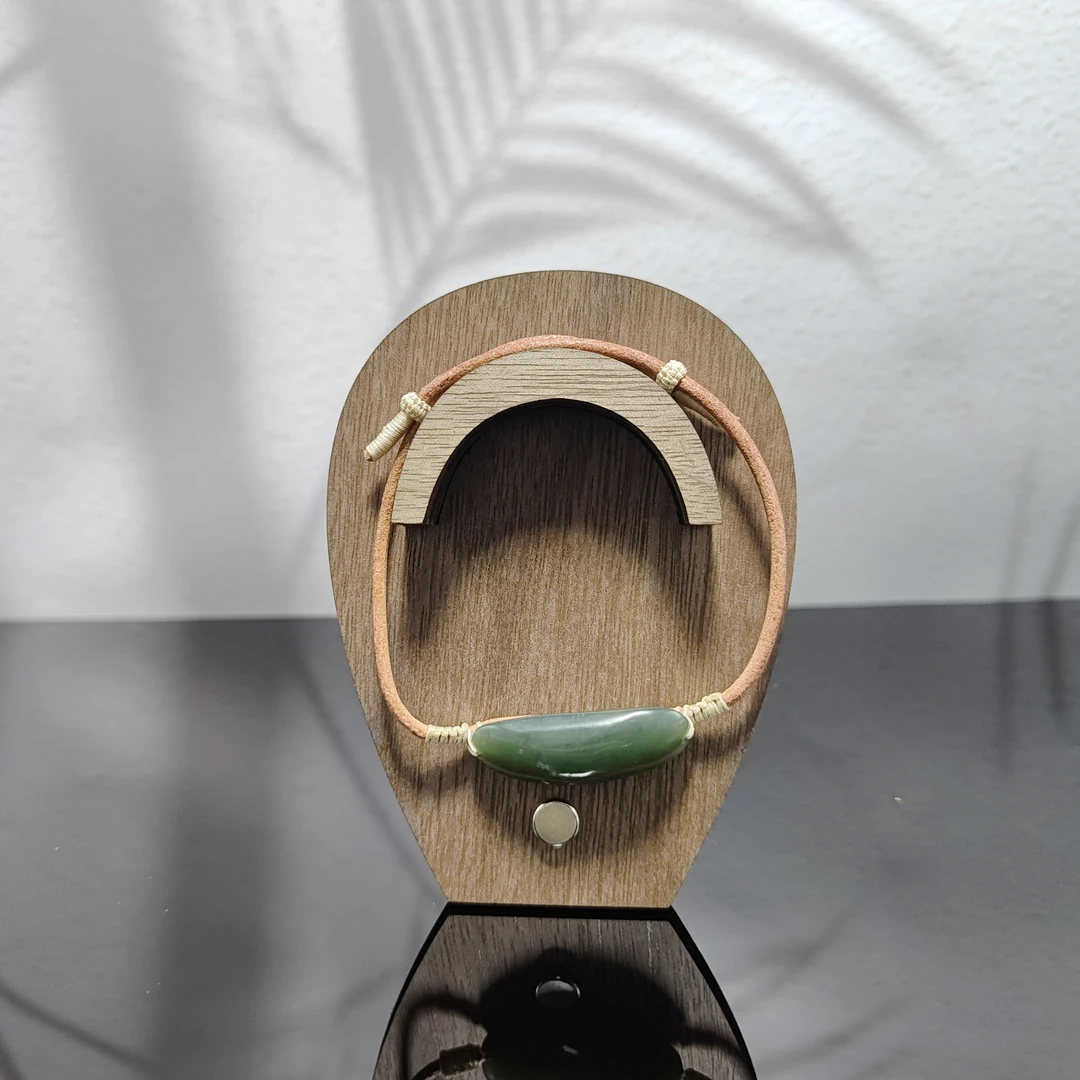 和田玉手牌（牛皮绳）8888