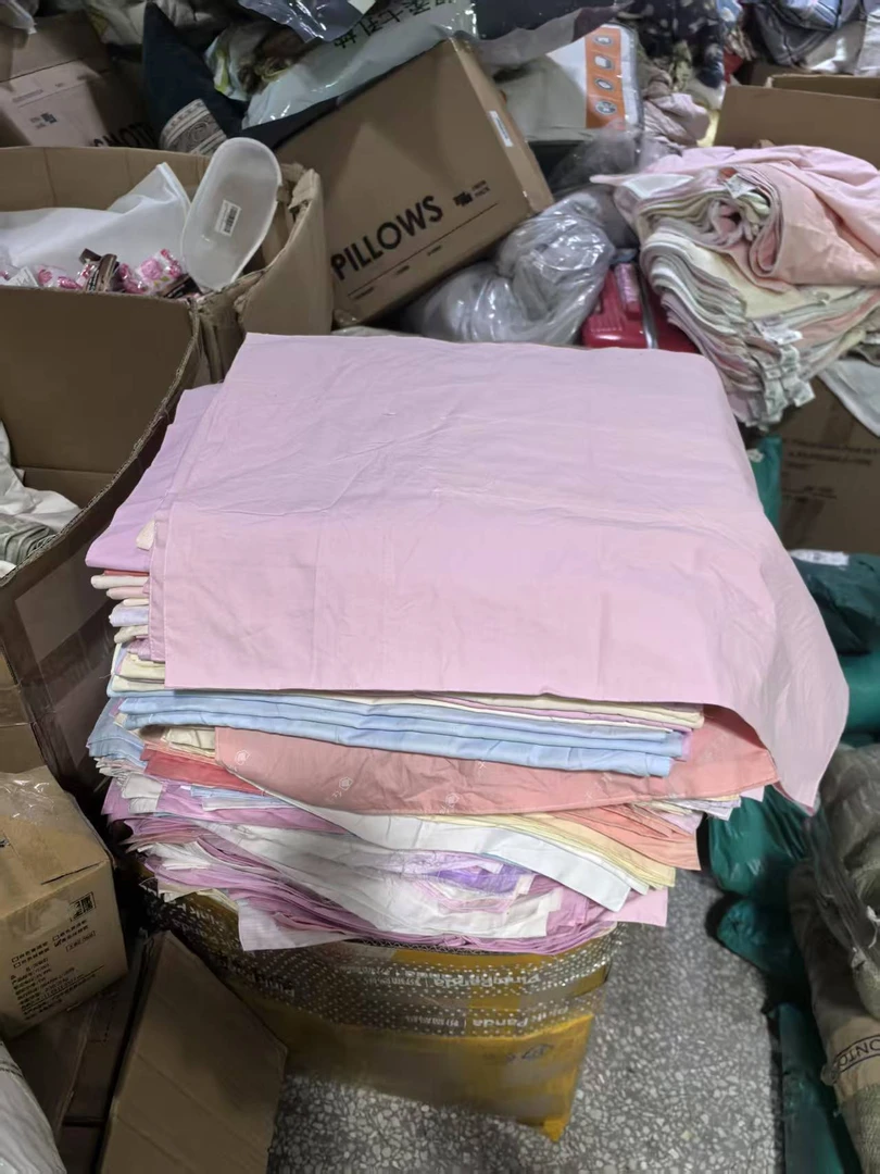 《厚广家》3楼40×60以上全棉无拉链杂款抱枕芯套 发3对不挑款