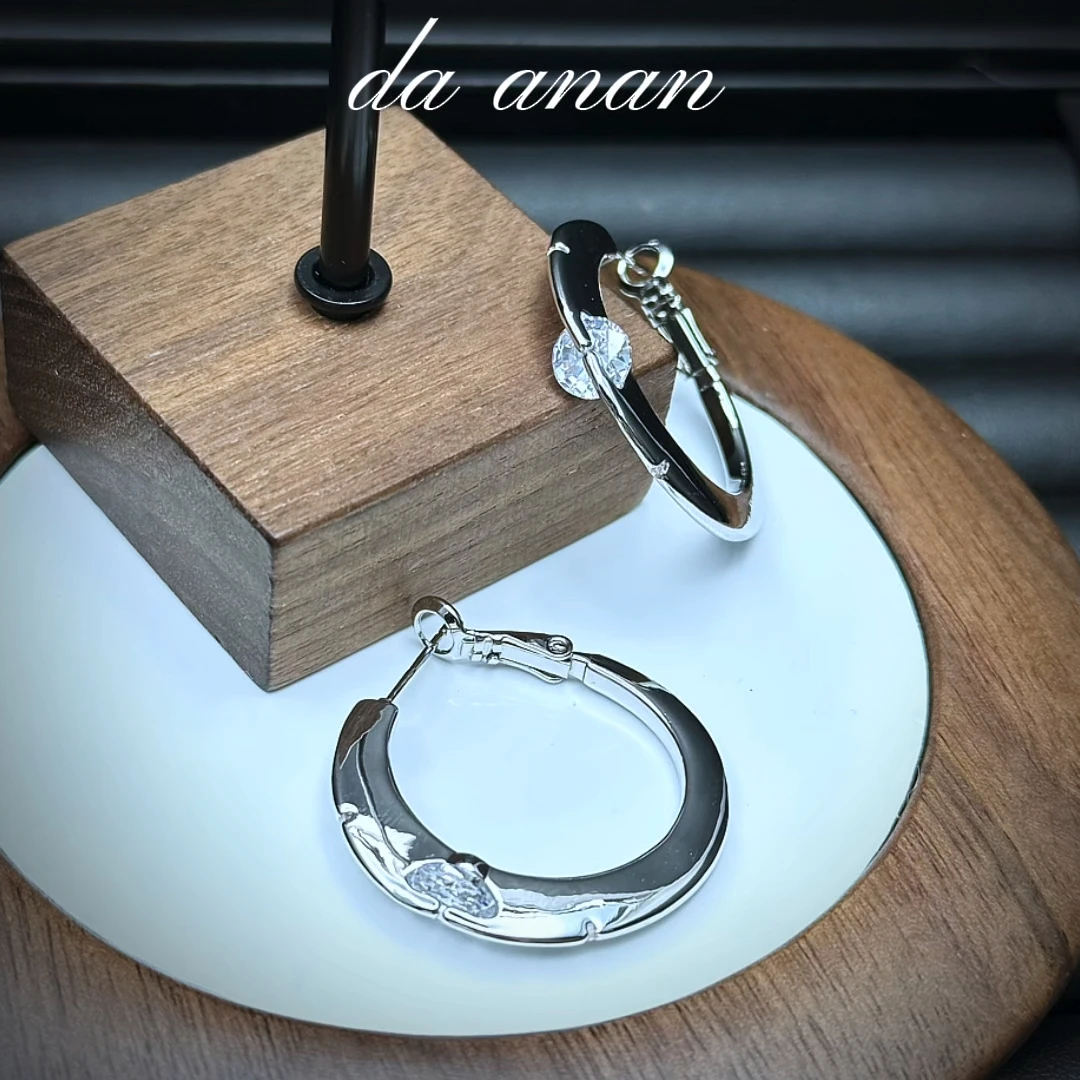 铜合金锆石耳饰 铜合金合成锆石耳饰C型耳环几何耳圈轻奢简约耳饰