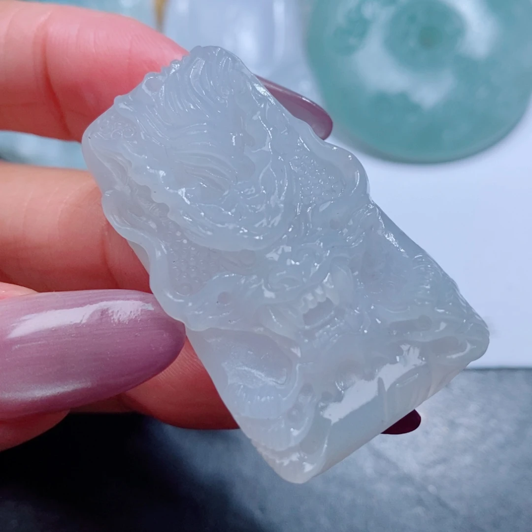 定制翡翠未镶嵌吊坠