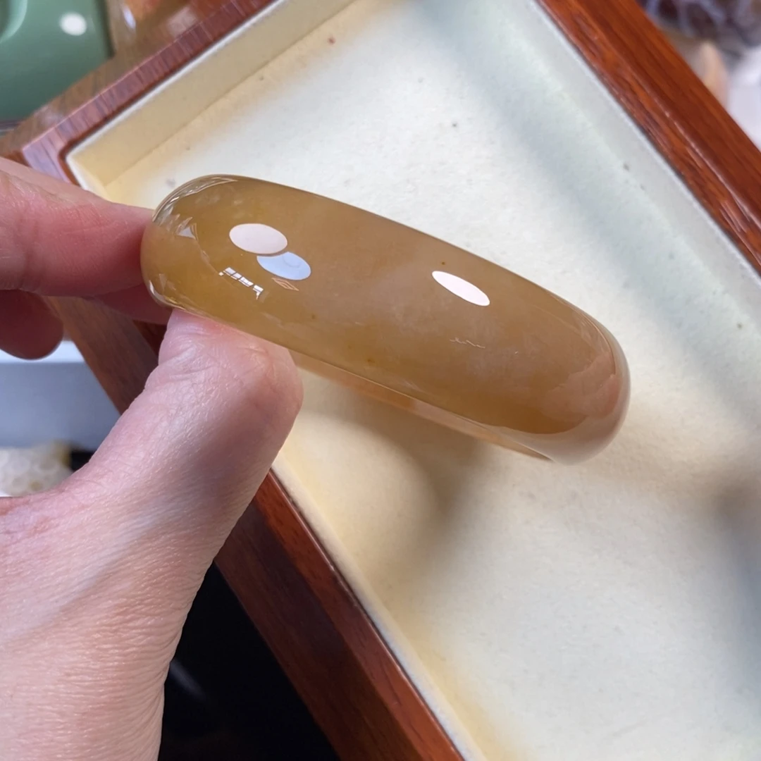 硅化珊瑚（珊瑚玉）未镶嵌手镯54.4口200