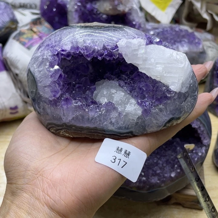 未镶嵌水晶大型摆件（非配饰）