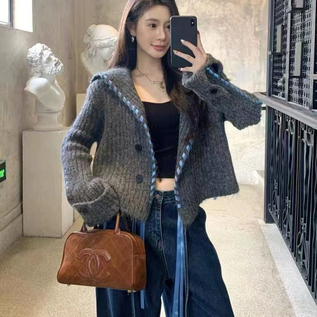 法式复古软糯慵懒风宽松针织衫别致绝美灰色海军领毛衣外套女秋季