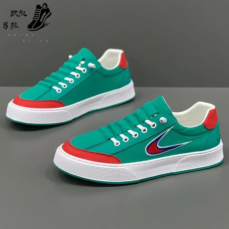 2025年时尚秋季轻便休闲板鞋男士新款低帮拼色一脚蹬软底帆布潮鞋