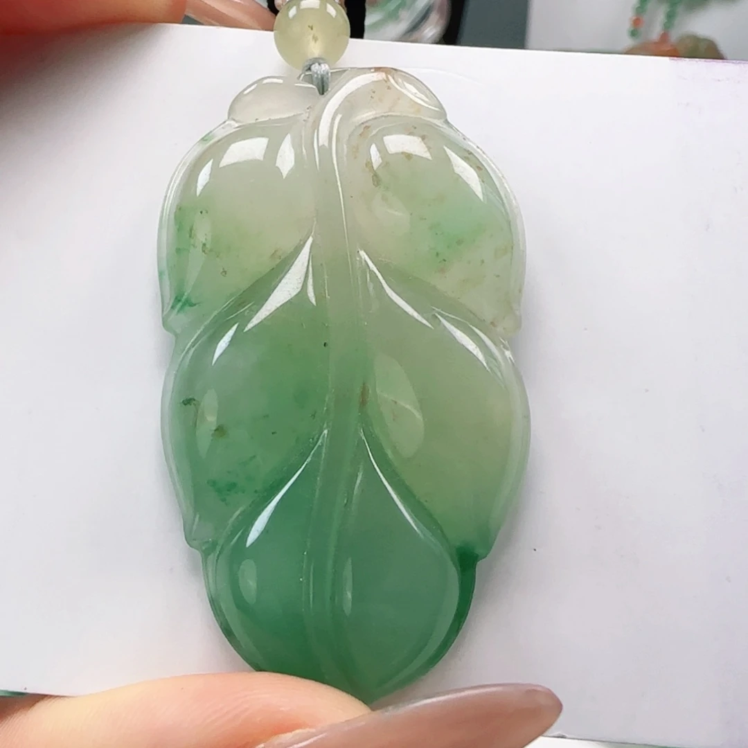 石英质玉未镶嵌吊坠(赠链)