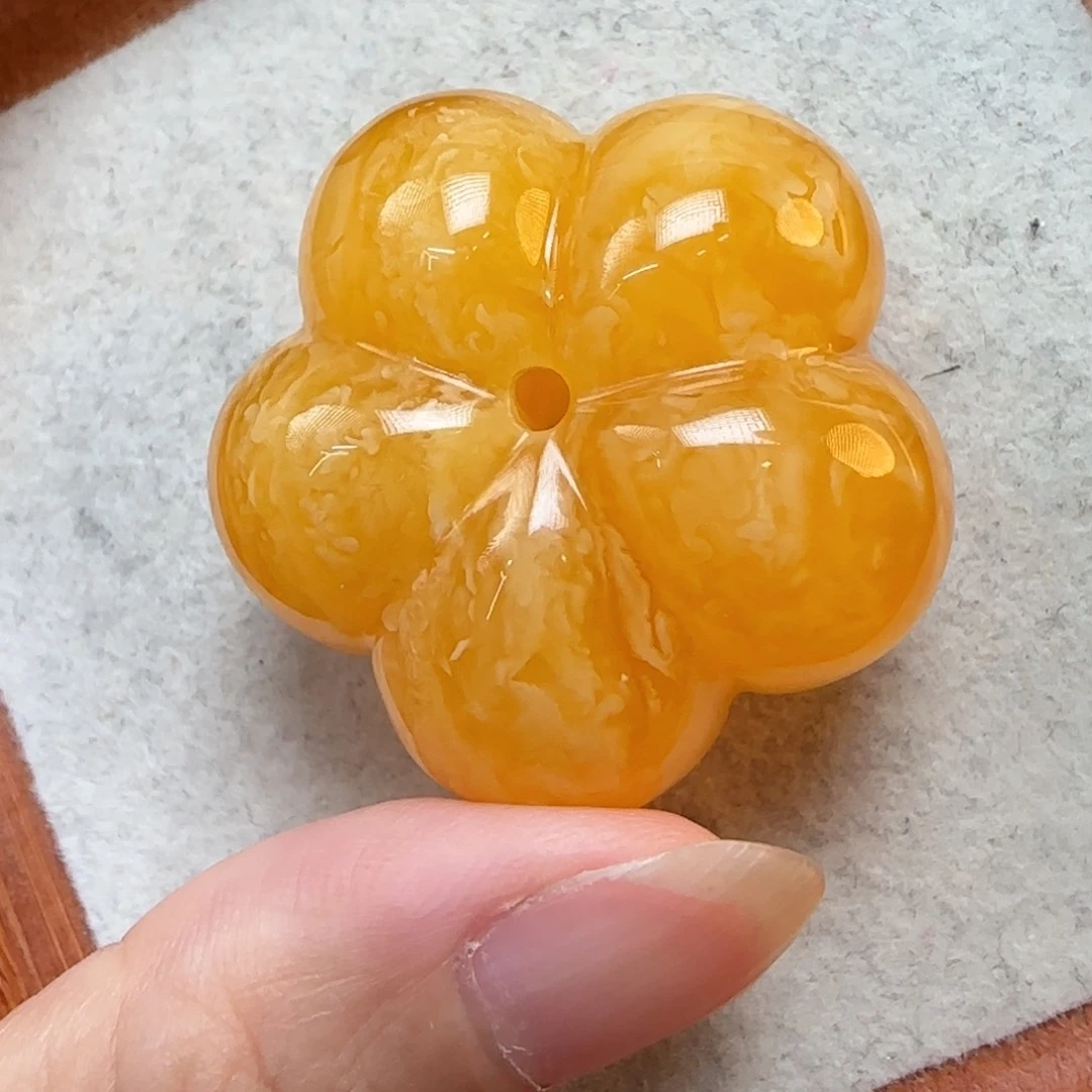 琥珀未镶嵌珠宝奇石定制