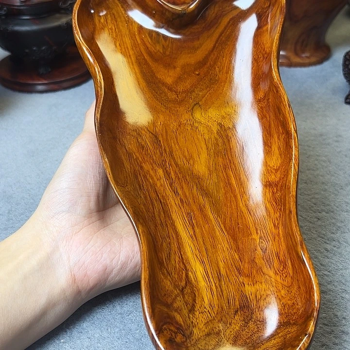 “****境越南黄花梨果盘一个