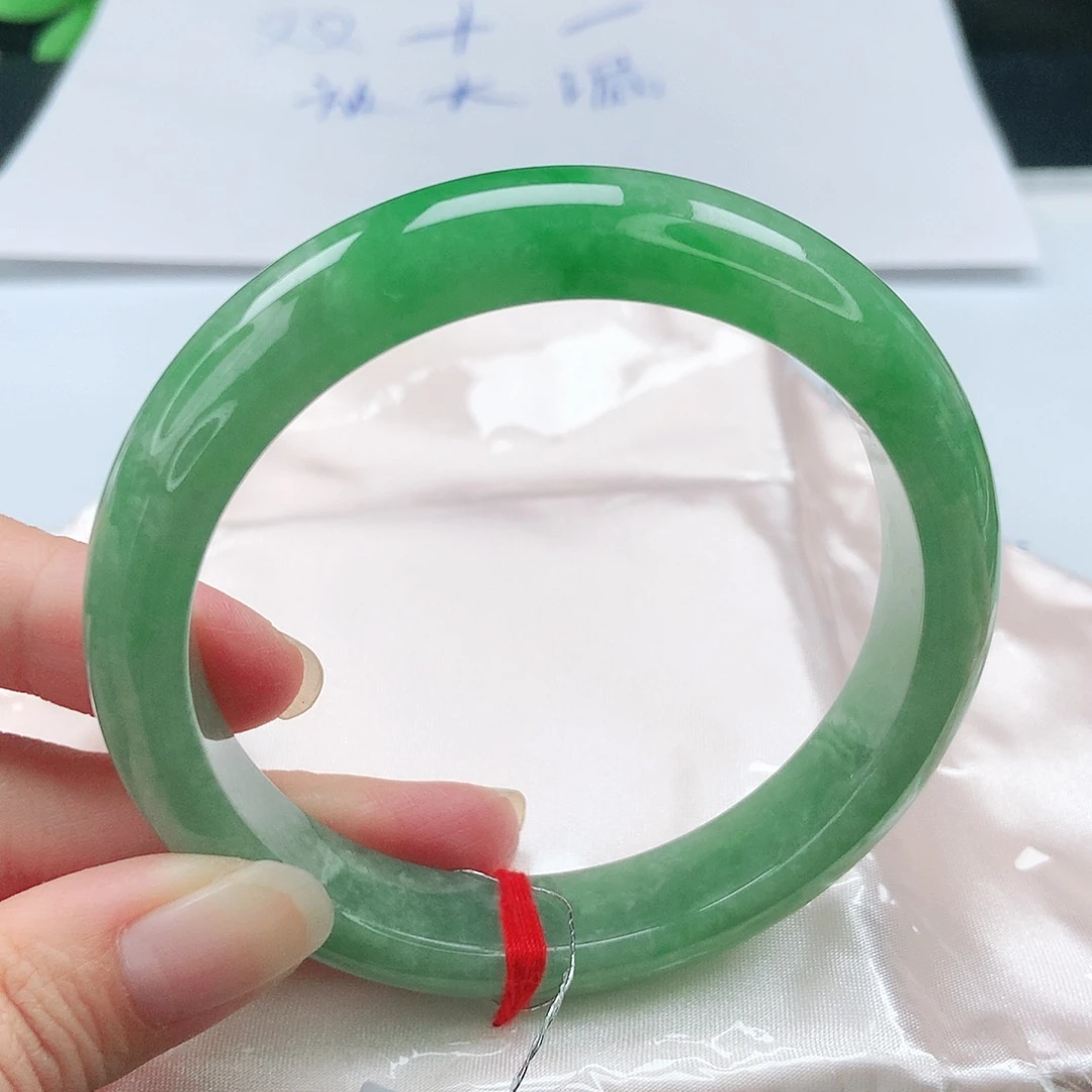 翡翠未镶嵌手镯62圈