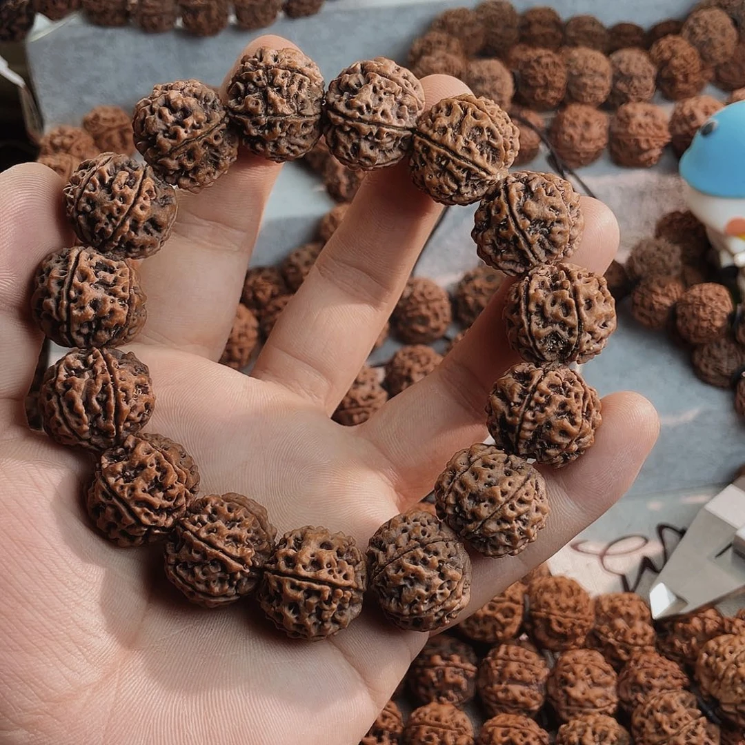 吊坠金刚菩提21+。 6瓣