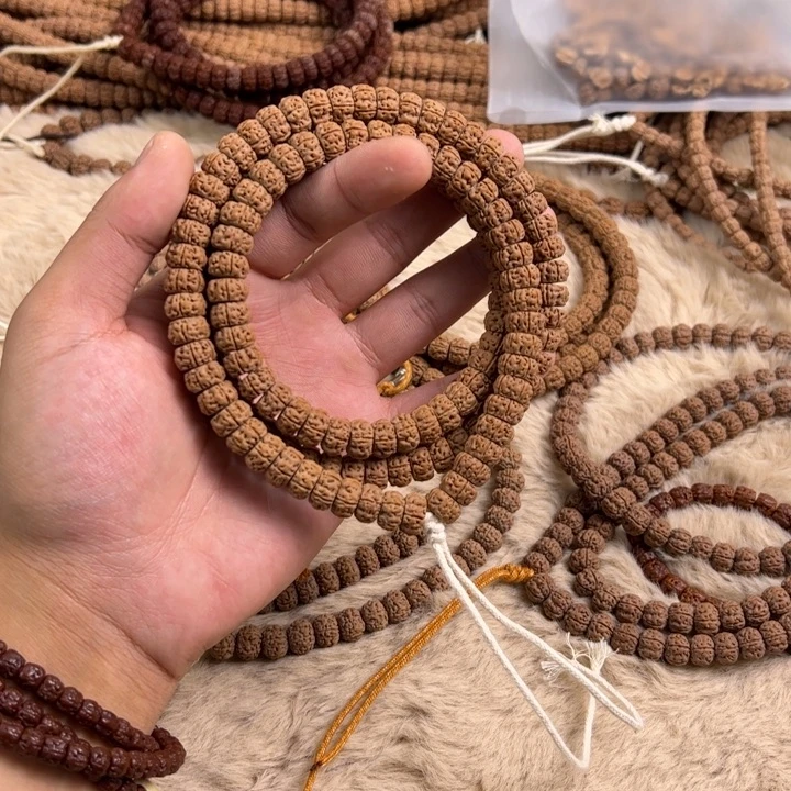 阿***虎金刚菩提吊坠藏式老树王