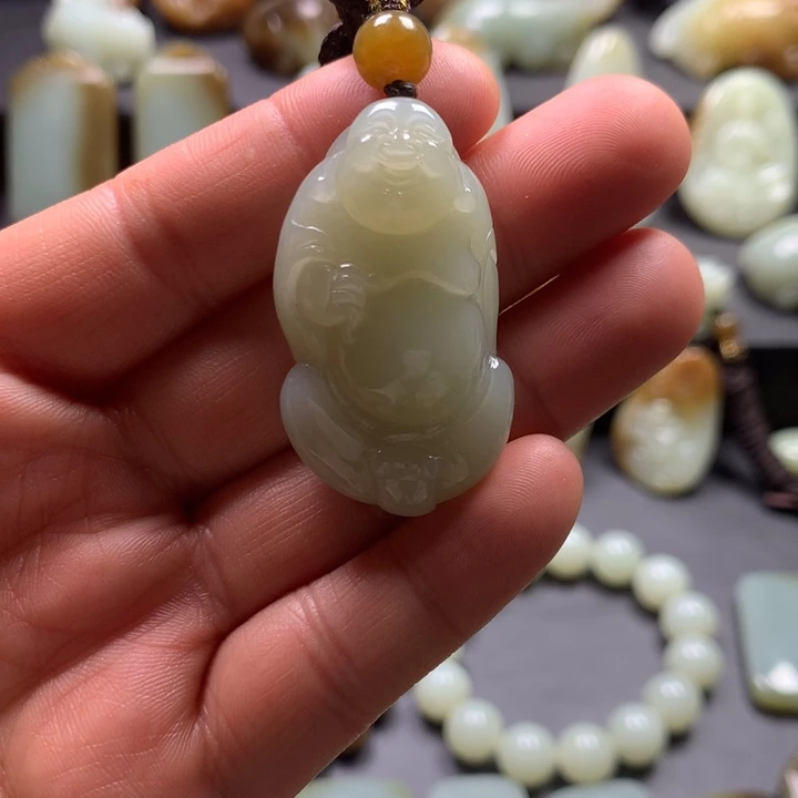 和田玉（糖玉）颈饰未镶嵌康****先