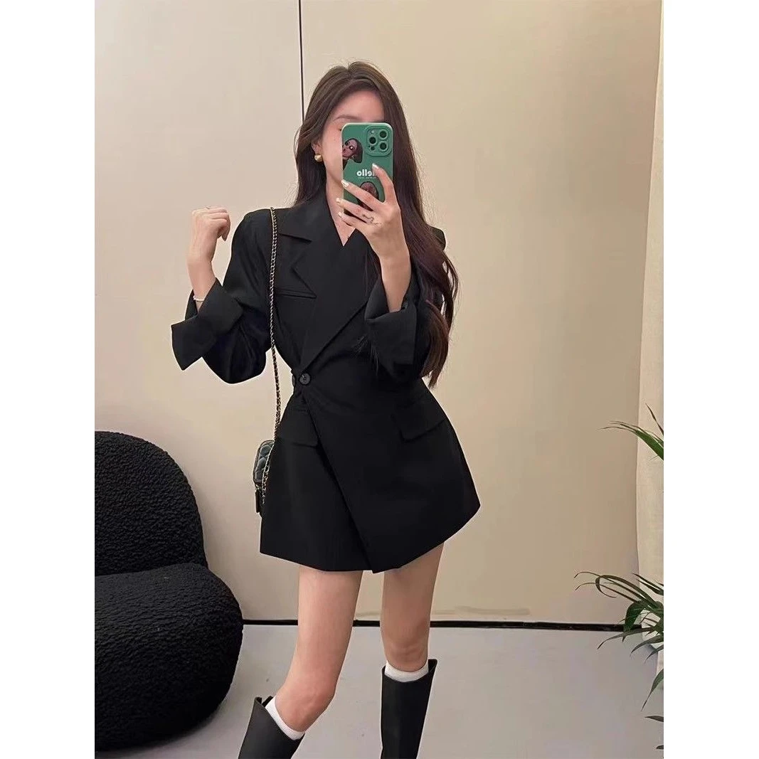 气质修身西服外套女中长款小众特色极简纯色纽扣长袖西装裙2024春