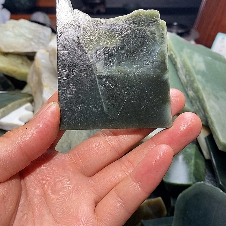 和田玉（糖玉）未镶嵌珠宝奇石