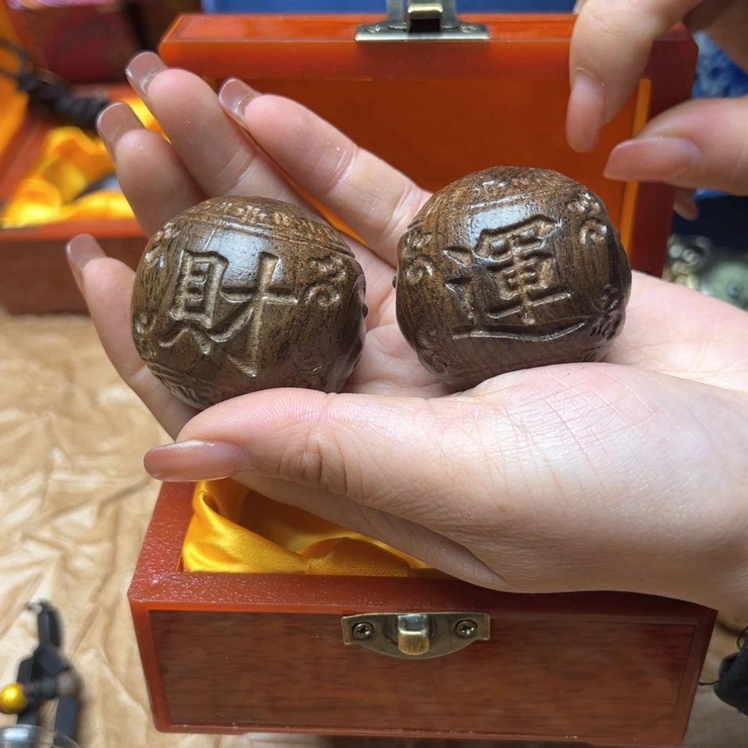 滴血莲花菩提吊坠