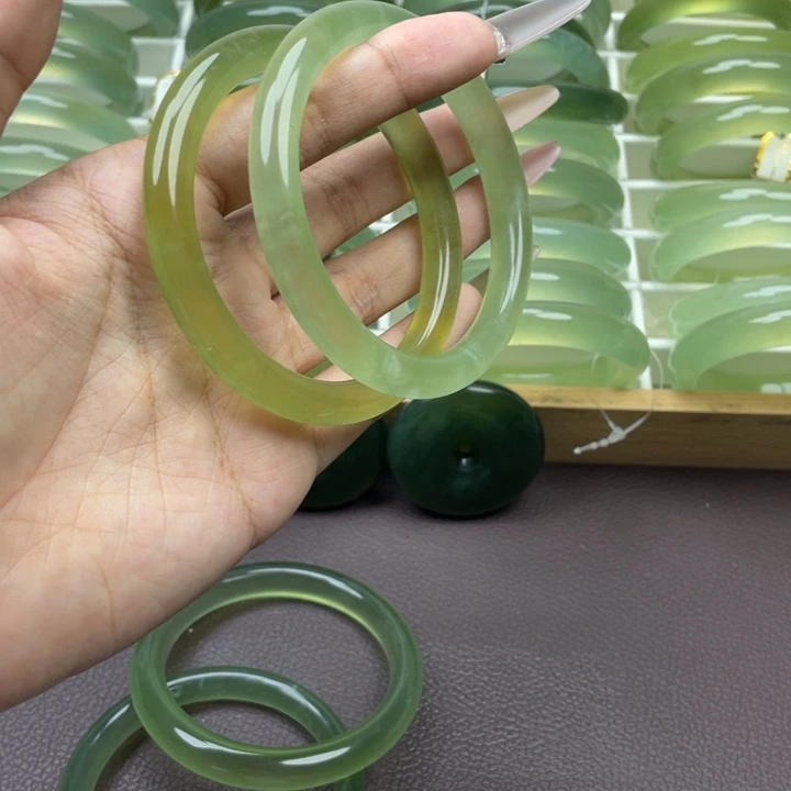 柳***消蛇纹石玉合金手镯