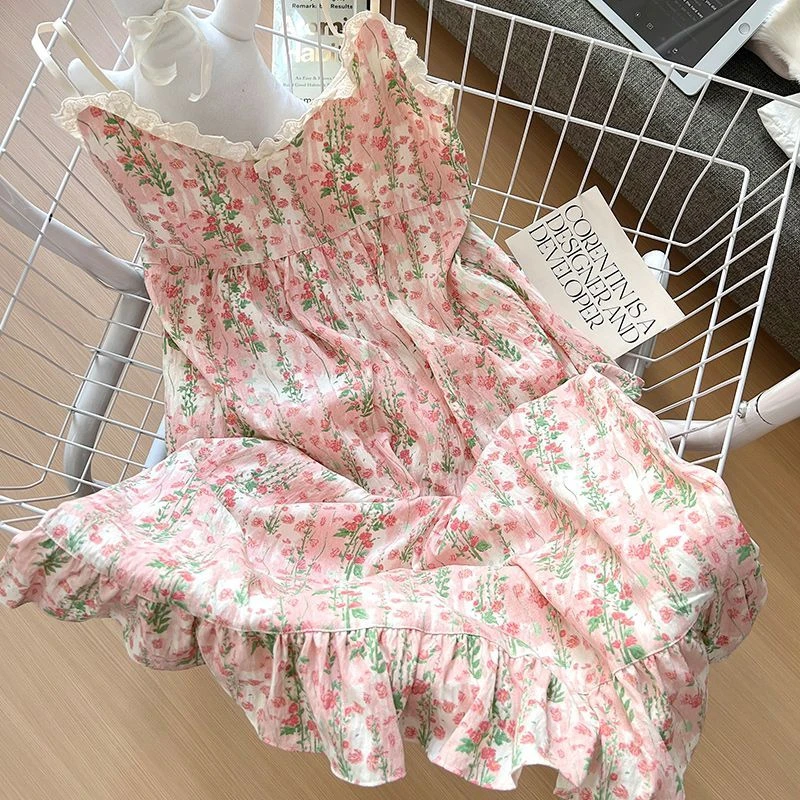 碎花带胸垫睡衣女公主风2025夏季新款甜美睡裙宽松家居服吊带裙女