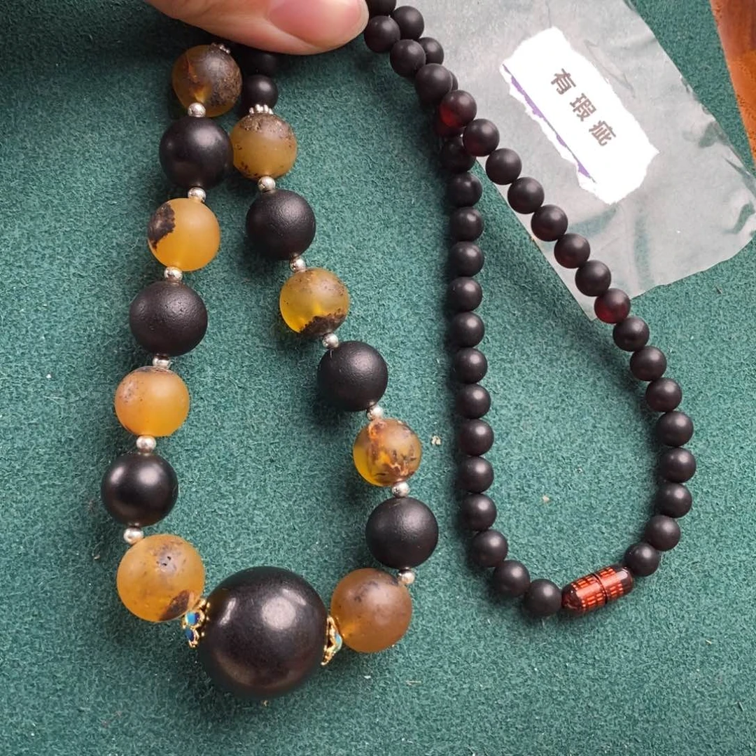 琥珀珠宝奇石未镶嵌