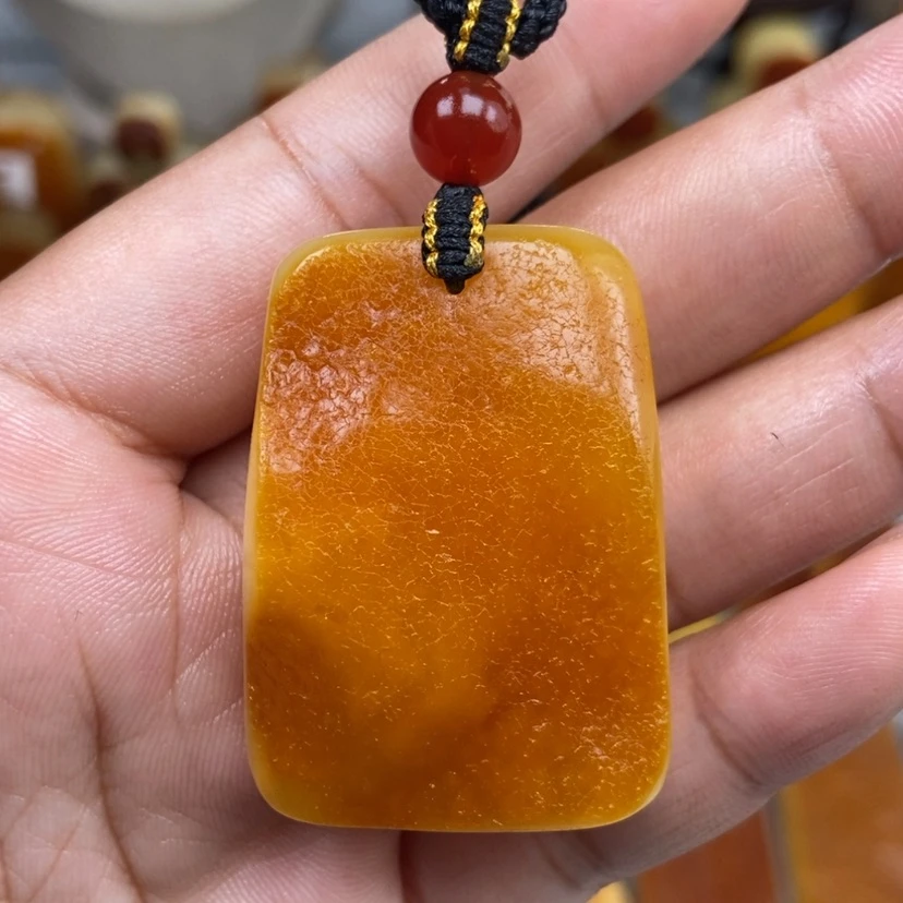 【闪购商品】琥珀颈饰未镶嵌