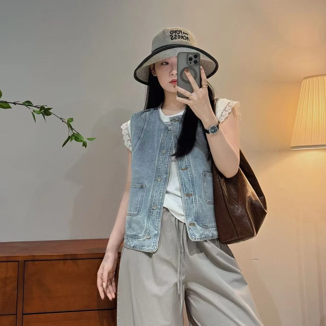 时尚休闲百搭户外宽松设计感显瘦叠穿口袋牛仔马甲-M25112310