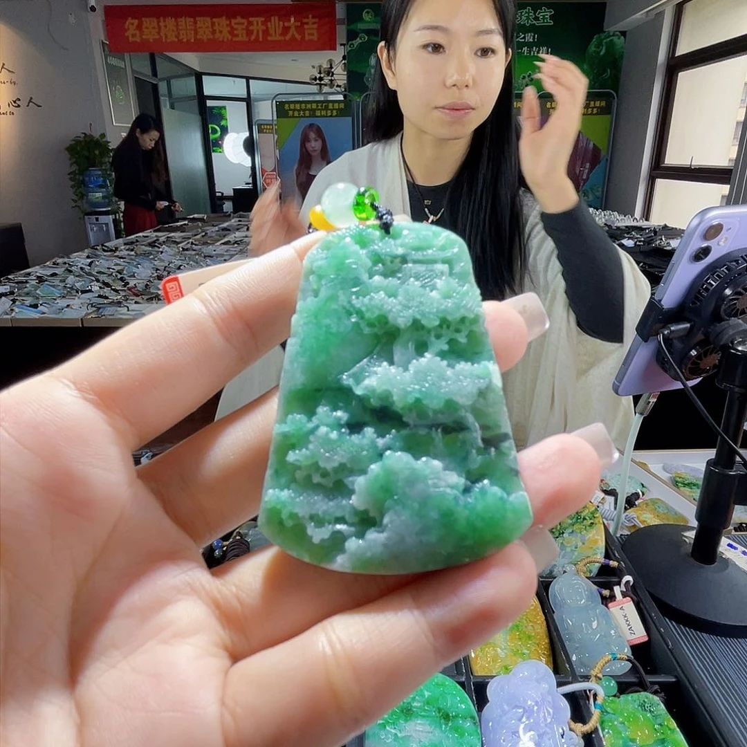 颈饰未镶嵌翡翠一