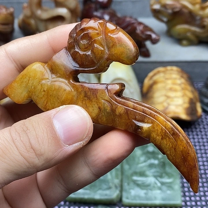 未镶嵌蛇纹石玉颈饰