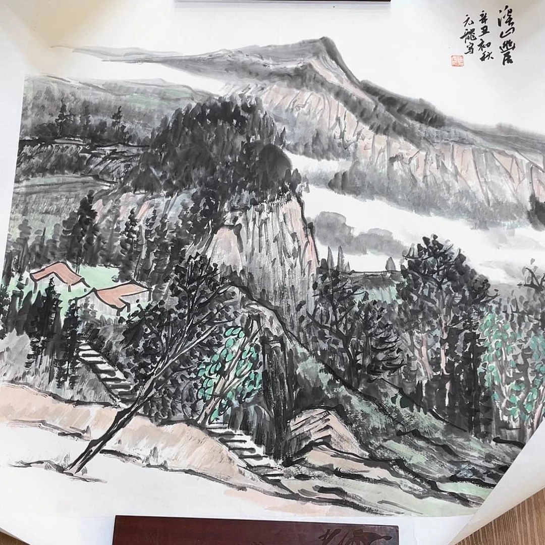 国画把头伸过来给我的手机