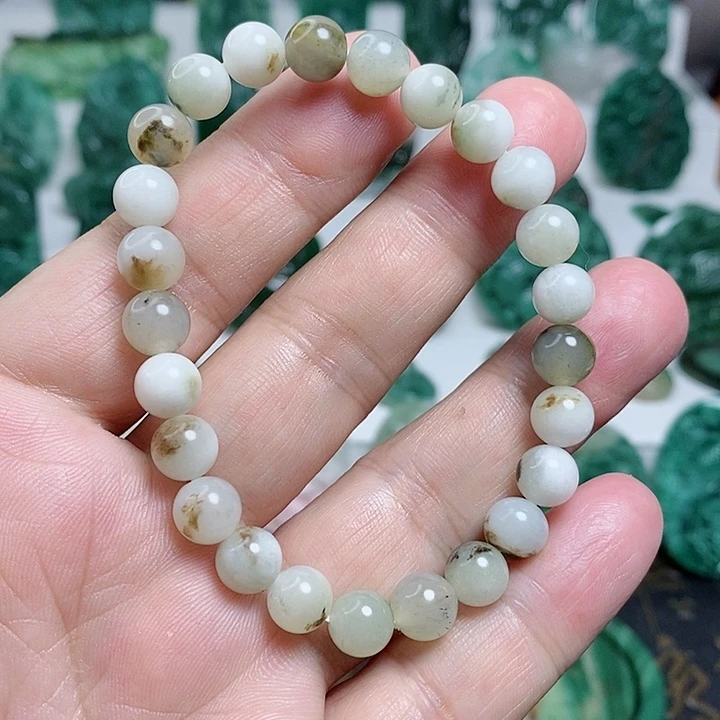 未镶嵌独山玉颈饰