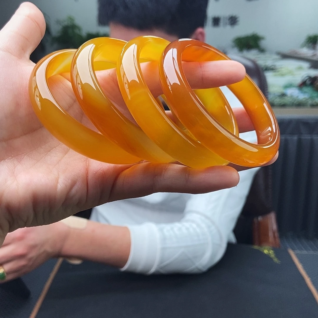 玛瑙/玉髓未镶嵌手镯54-61颜色多样性发拍一发一