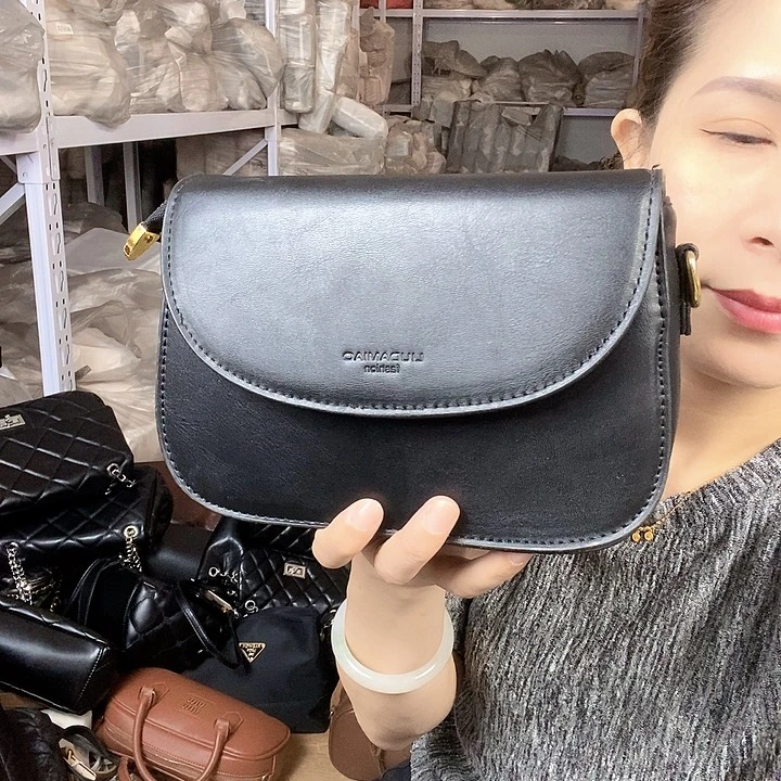 蚕丝小牛剖层皮革PU