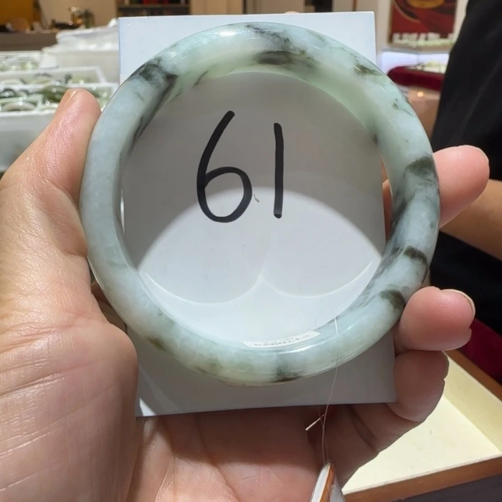 翡翠未镶嵌手镯658